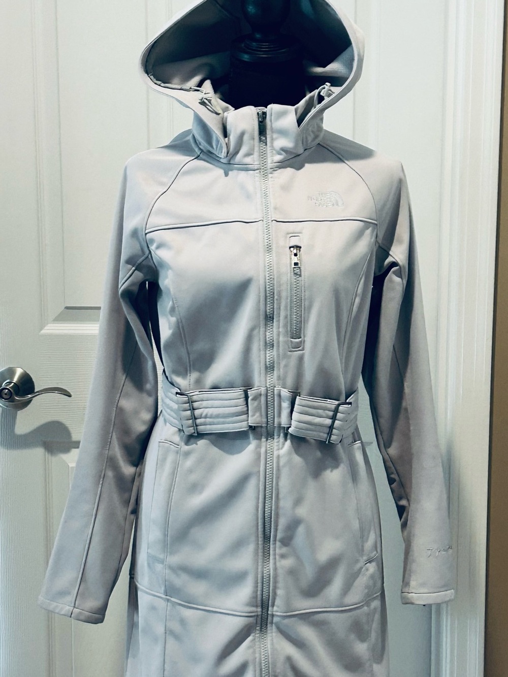 The North Face Women's Light Gray Hooded Soft Shell